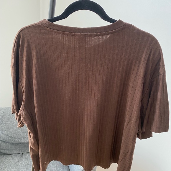 H&M Top - Picture 2 of 2